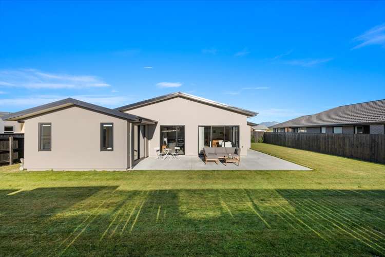 28 Rose Manor Drive Springlands_5