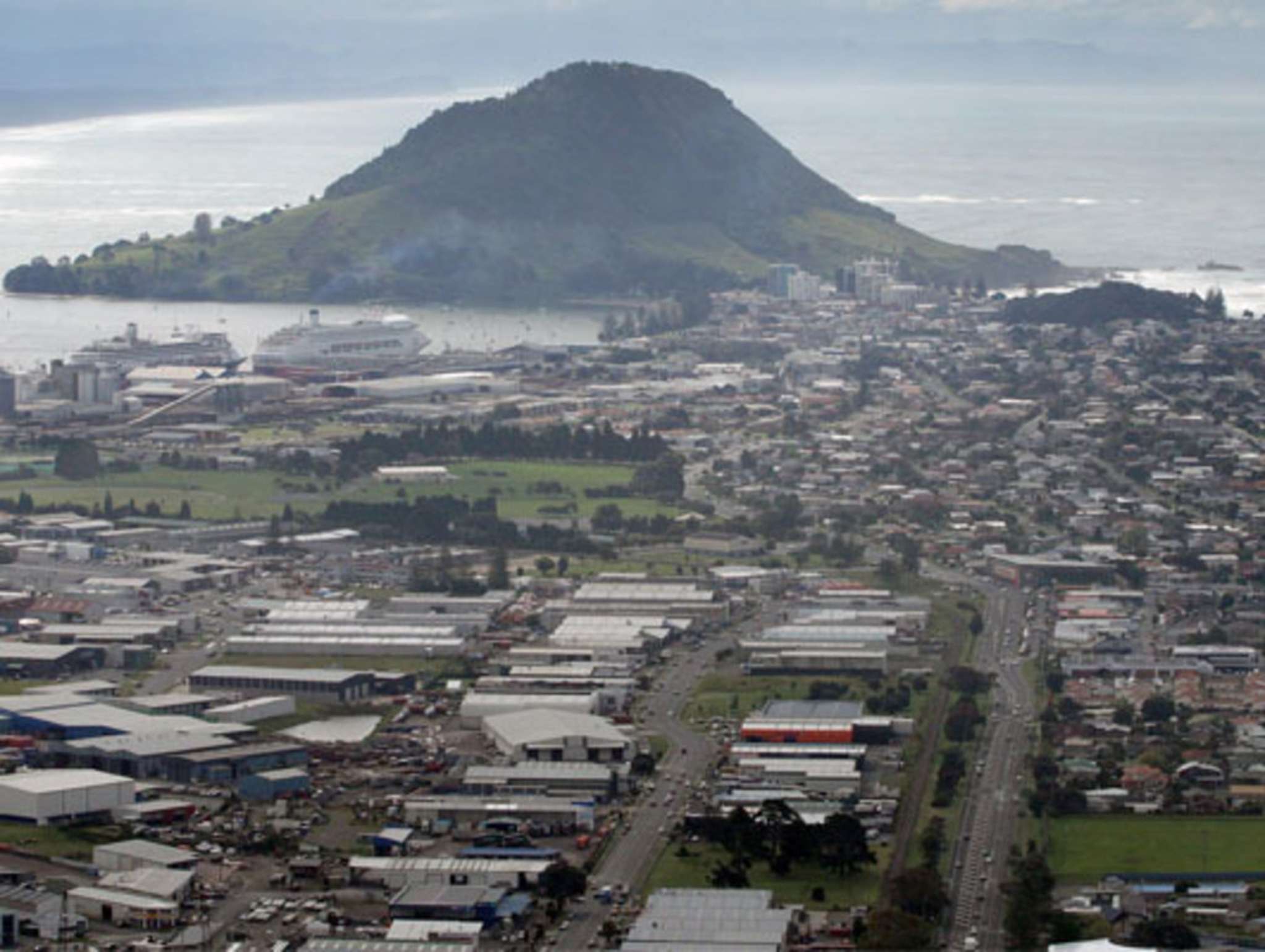 Top end of Tauranga market 'continues to sell well'