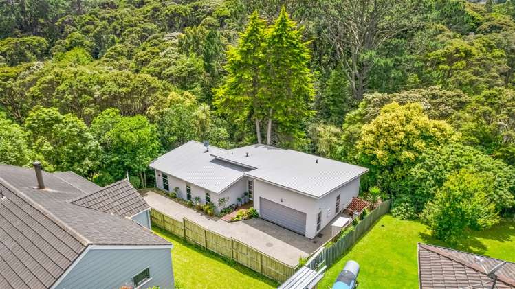 2/72 Spinella Drive Bayview_16