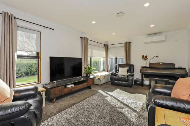 1015 Caroline Road Mayfair_1