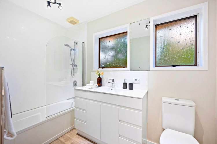 2/20 Flavia close Torbay_14