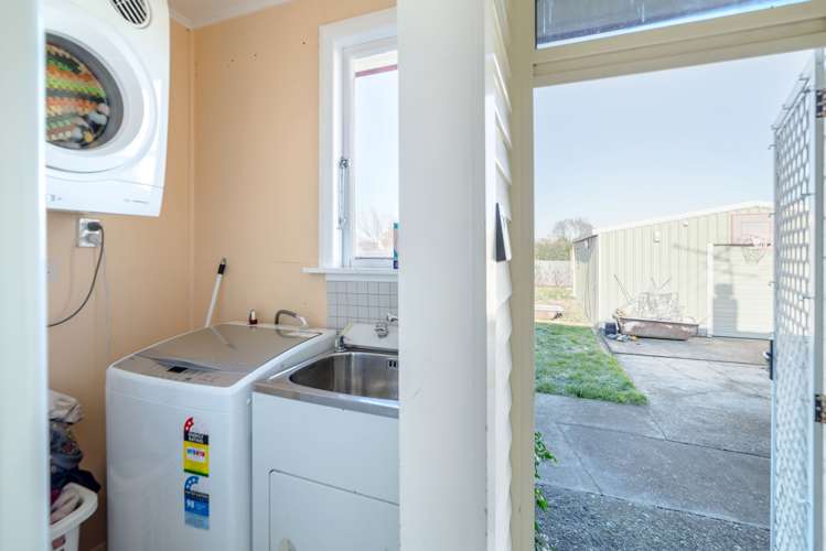 17 Costley Street Carterton_13