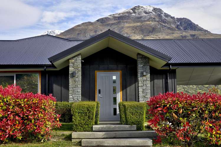 6 Oxfordshire Avenue Lower Shotover_0