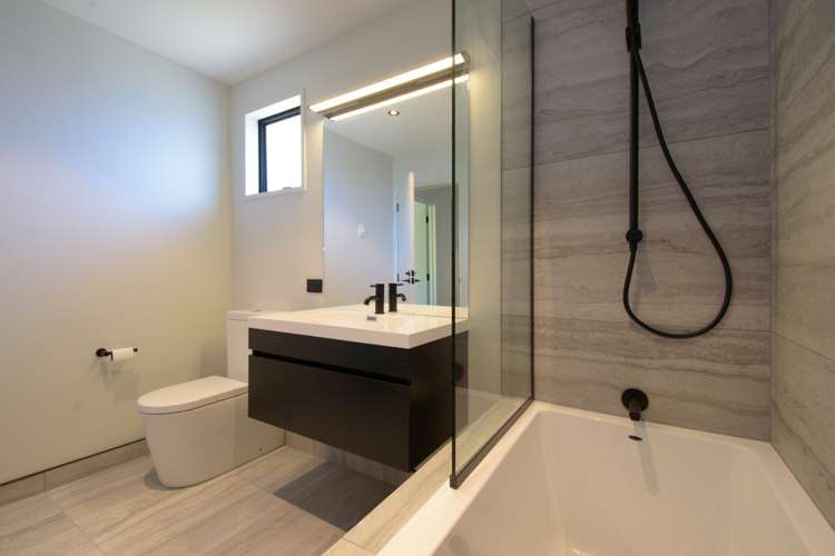 548 Peninsula Road Kelvin Heights_8