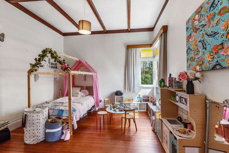 141 Vauxhall Road Narrow Neck_4