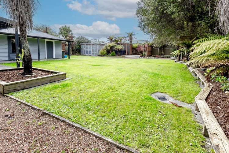 14 Jollie Street Hokitika_24