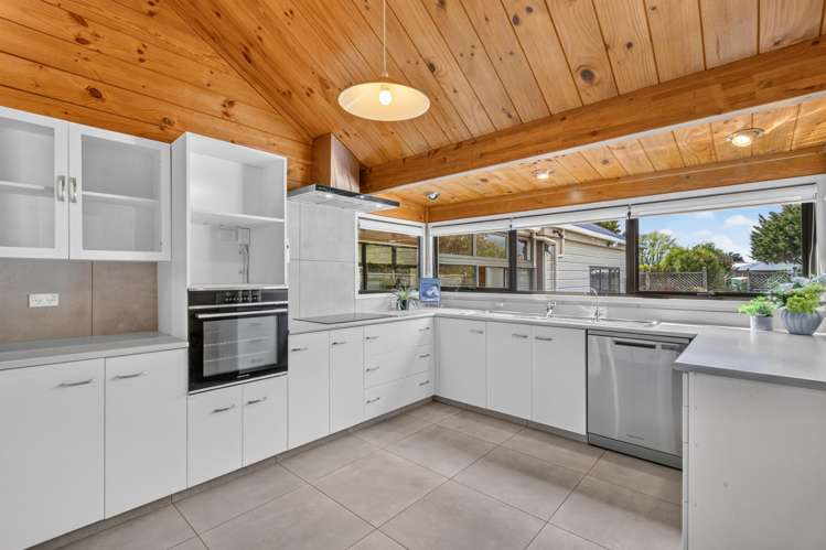 14 Parfitt Place Ngatea_3