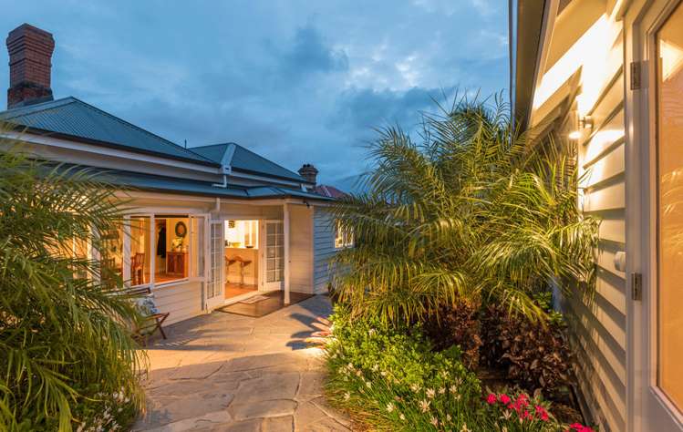 24 Ewen Alison Avenue Devonport_18