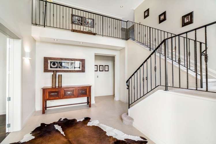 16 Fairhill Place Flat Bush_8