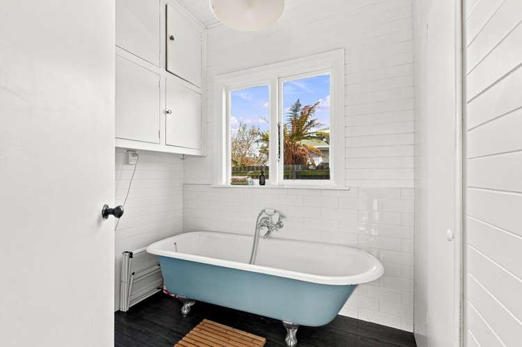 66 Saint Martins Road St Martins_10