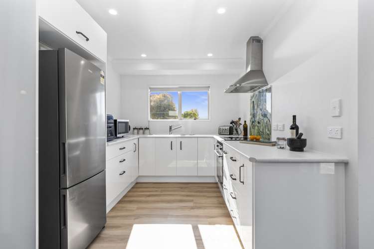 5 Robyn Hyde Place Leamington_5