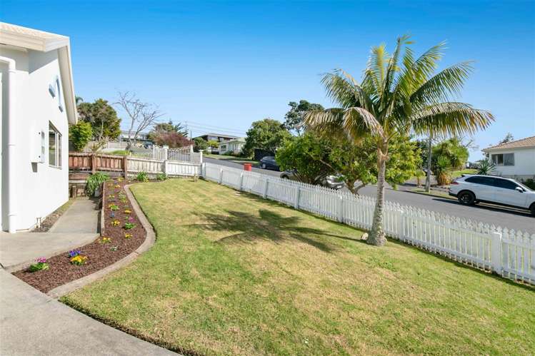 8 Charlotte Street Stanmore Bay_13