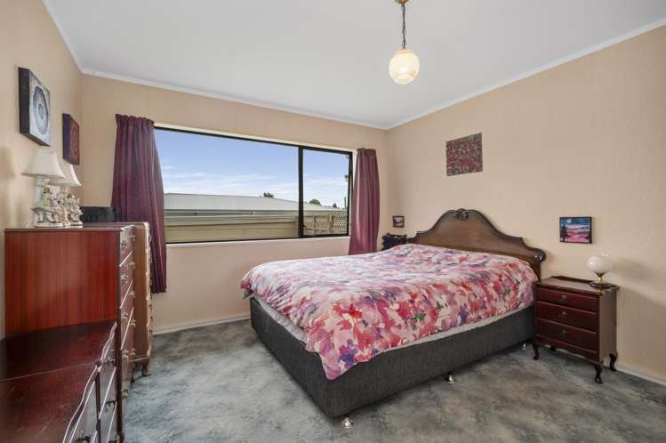 30 Emmett Street Greerton_14