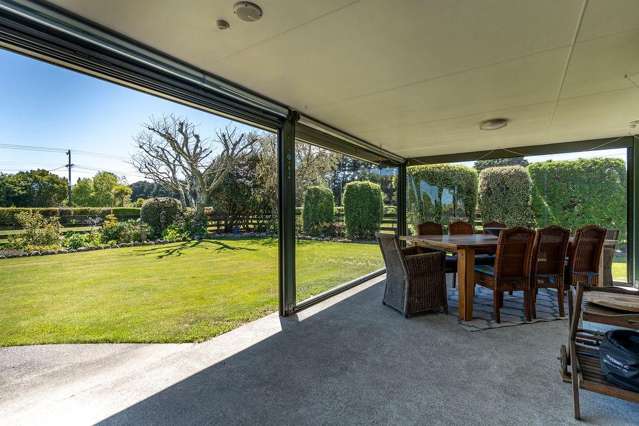 99 Lincoln Road Carterton_2