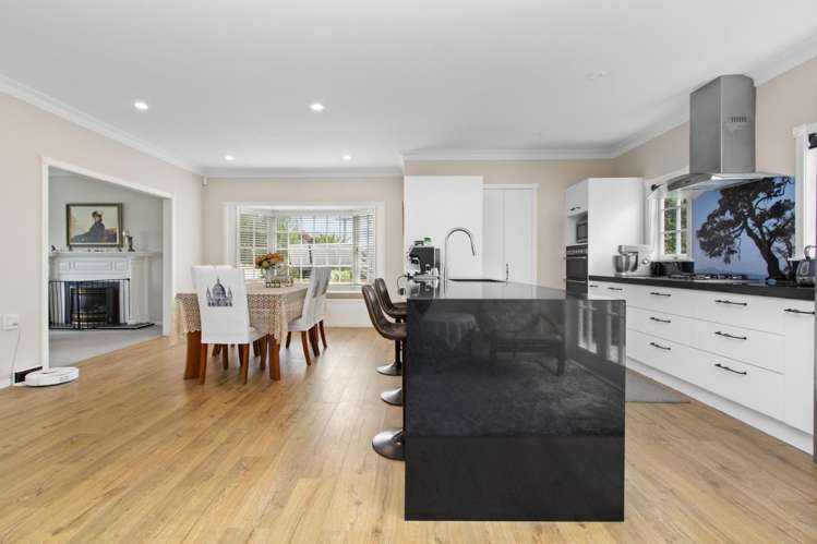 1046 River Road 10469_3