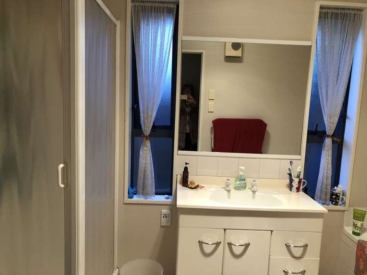 2/5 Murfitt Place Sockburn_14