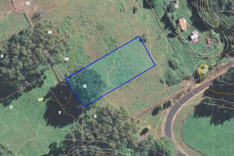 11 Lloyd Crescent Pukehangi_8