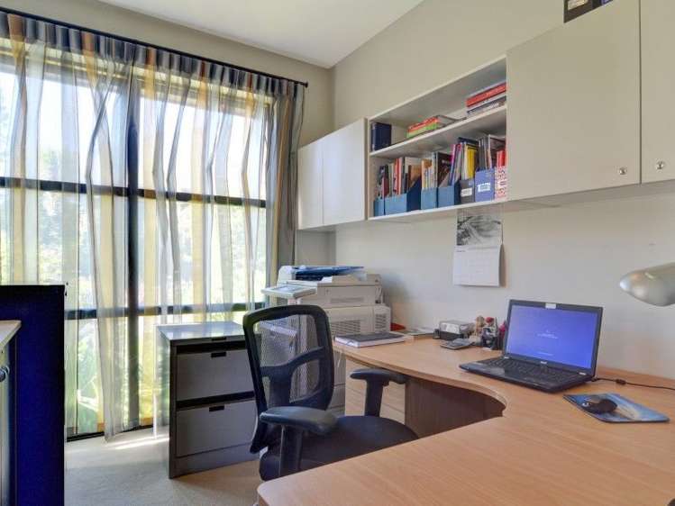 7 Reading Court Jacks Point_11