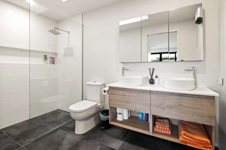 5 Goddard Way Sawyers Bay_16