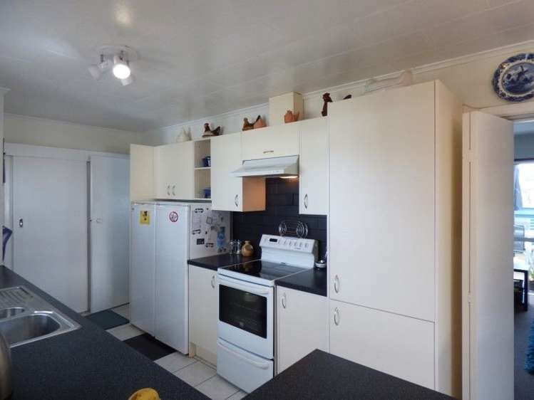 4 Glamorgan Avenue Tamatea_9