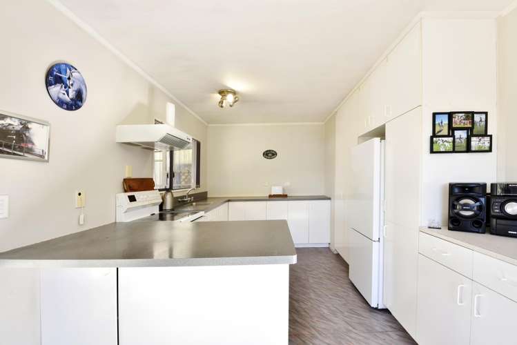 16 Lord Rutherford Road Brightwater_2