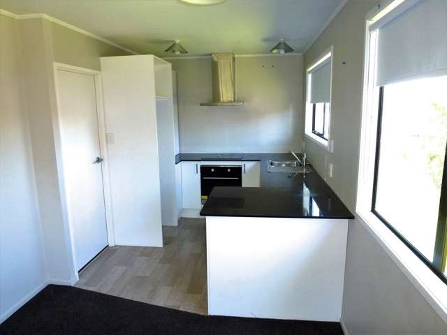 7 Martha Lane Manurewa_2