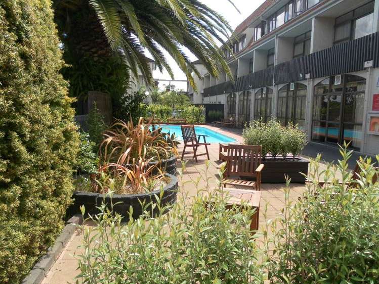 1/90 Gladstone Road Parnell_7