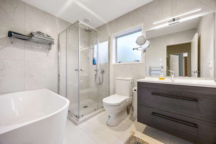 33 Chamari Close Titirangi_20