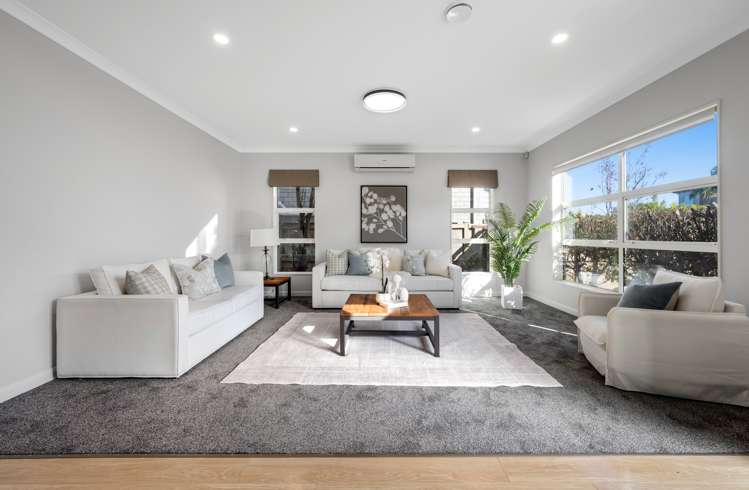 24 Castlederg Drive Flat Bush_2