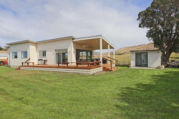 47 Harper Road Waimarama_17