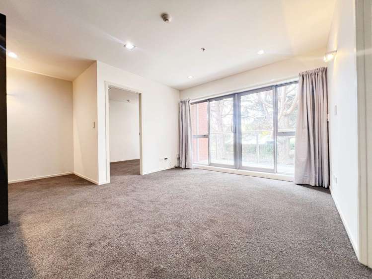 220/4 Wagener Place Mt Albert_10