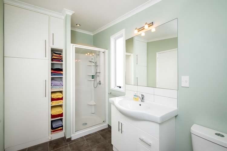 225 Clifton Road Te Awanga_10