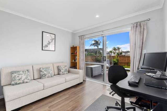 2/15 Vivian Wilson Drive Eastern Beach_4