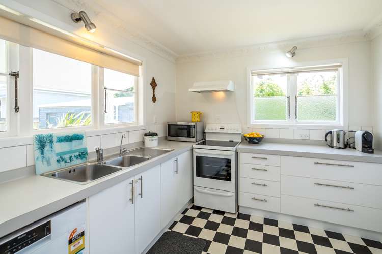 8 Yule Grove Greytown_6