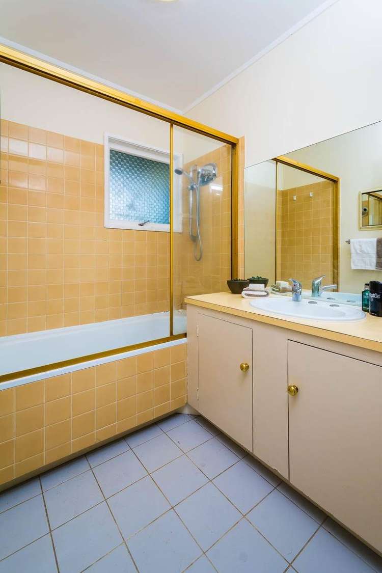 6 Totara Grove Hillcrest_11