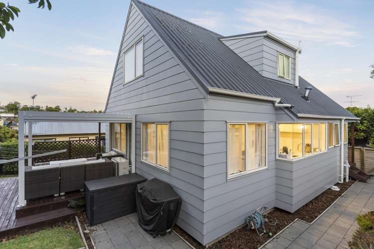 16 Carillon Place Massey_19