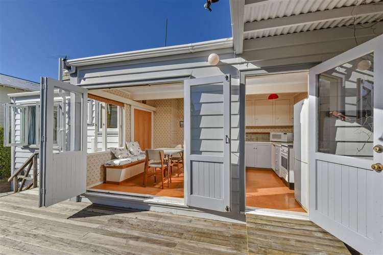 13 Cheltenham Road Devonport_12