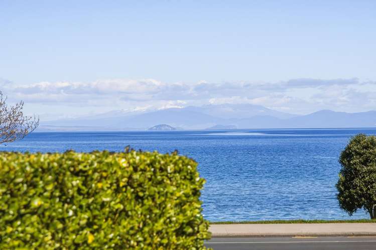 7/116 Lake Terrace Taupo_11