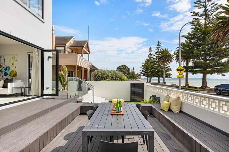 18A The Esplanade Eastern Beach_34