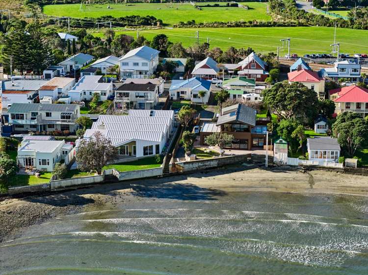 10 Steyne Avenue Plimmerton_17