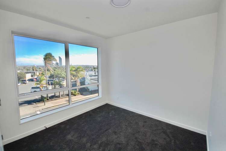 1/4 Jutland Road Hauraki_23