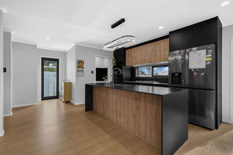 5A Letterkenny Place Blockhouse Bay_6