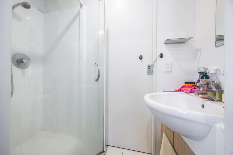 111/8 Ronayne Street Auckland Central_7