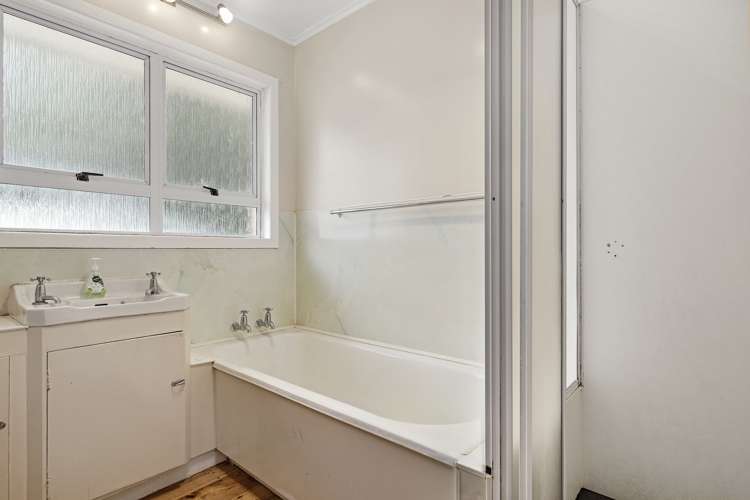 51 Aroha View Avenue Te Aroha_11