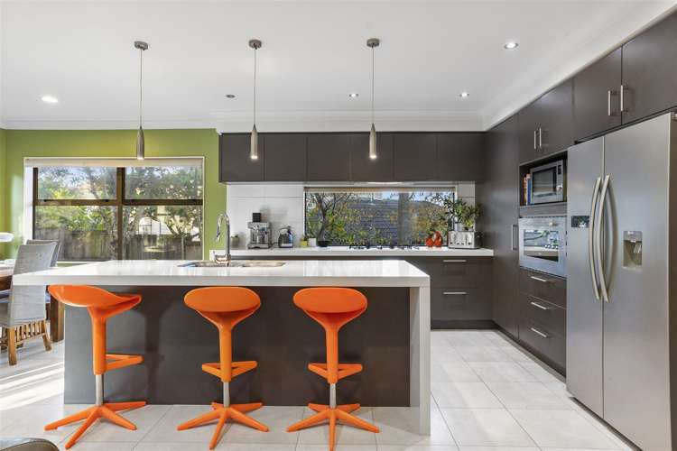 33 Chateau Rise Flat Bush_11