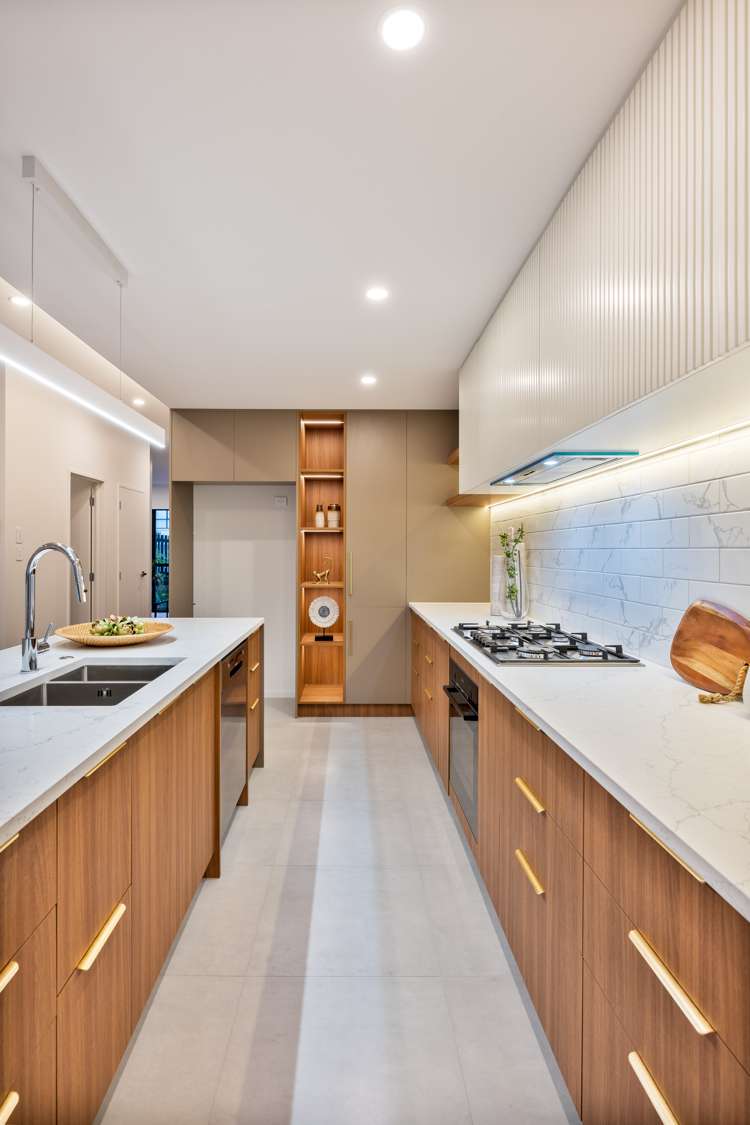 10 Hariata Street Flat Bush_30