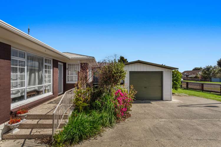 21 Pohutu Street Whakatane_11