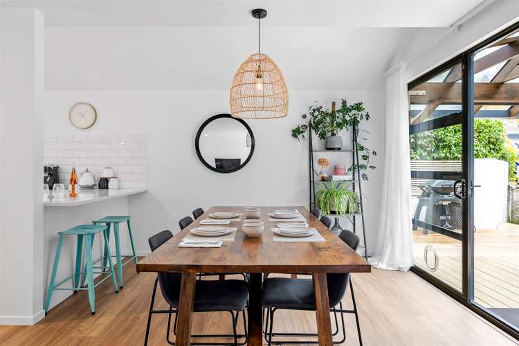 1/6 Heathcote Road Castor Bay_9