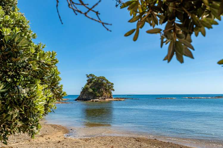 9 Empire Avenue Oneroa_17