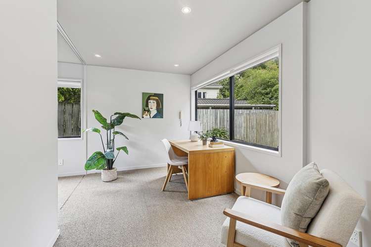 87 Marine Parade Seatoun_19